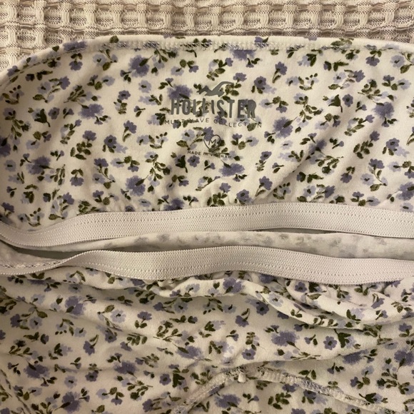 Hollister floral halter top - Picture 2 of 3
